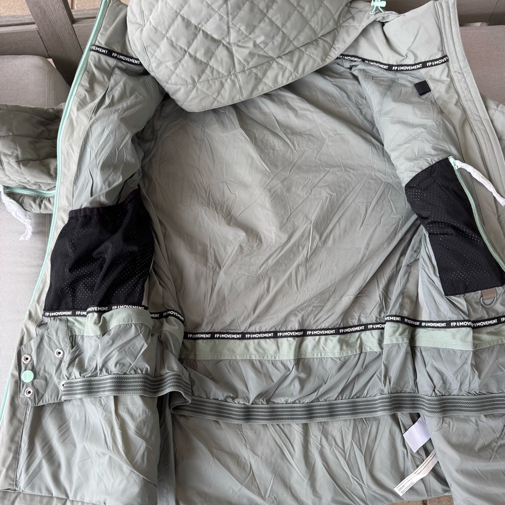 NWT Free People FP Movement All Prepped Ski Quilted Jacket Green Gray XL - Picture 5 of 14